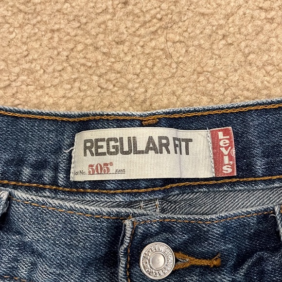 Men’s 505 Regular fit Levi’s - Picture 2 of 4